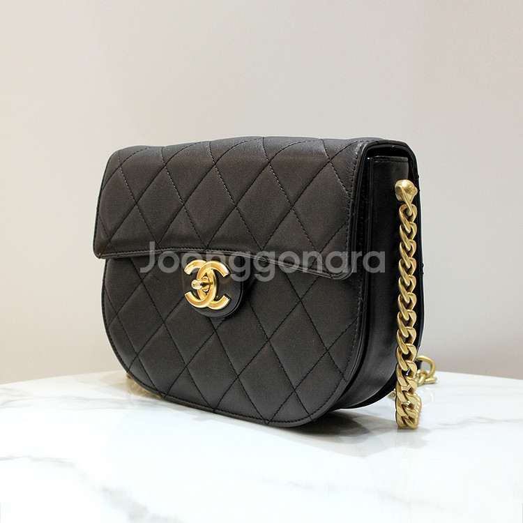 [명품다올동래] 샤넬 램스킨 스몰 메신저백 AS2485--2