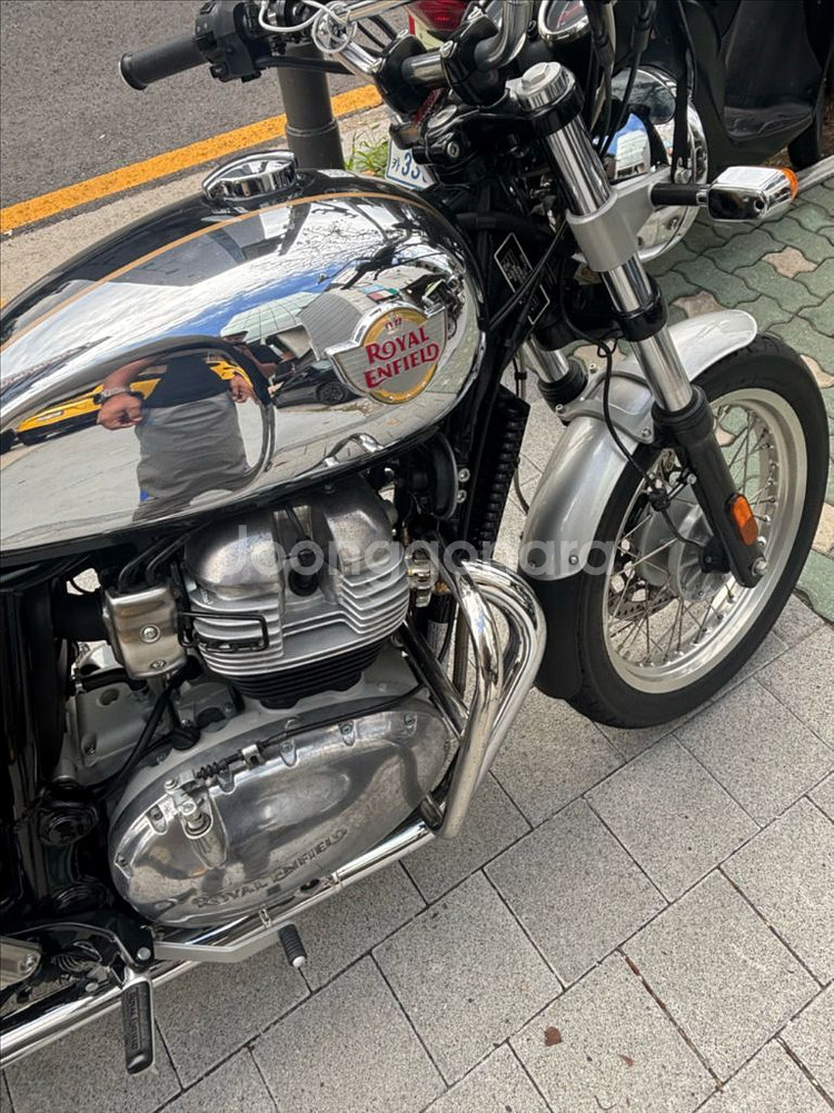 로얄엔필드 인터셉터650 크롬모델 낮은키로수 급매--2