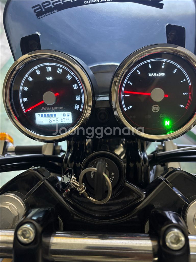 로얄엔필드 인터셉터650 크롬모델 낮은키로수 급매--6