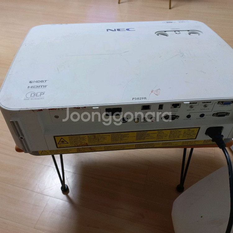 NEC 빔프로젝터 NP-P502HL--1
