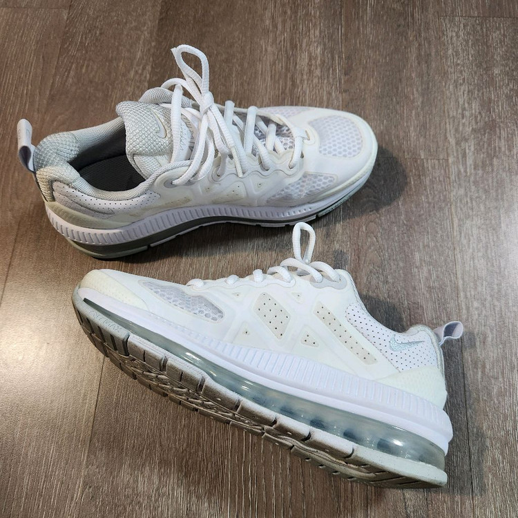 나이키 에어맥스 트리플화이트 240 일반택포 이미지