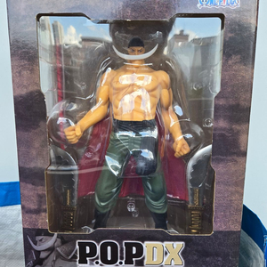 원피스 P.O.P DX 흰수염 피규어