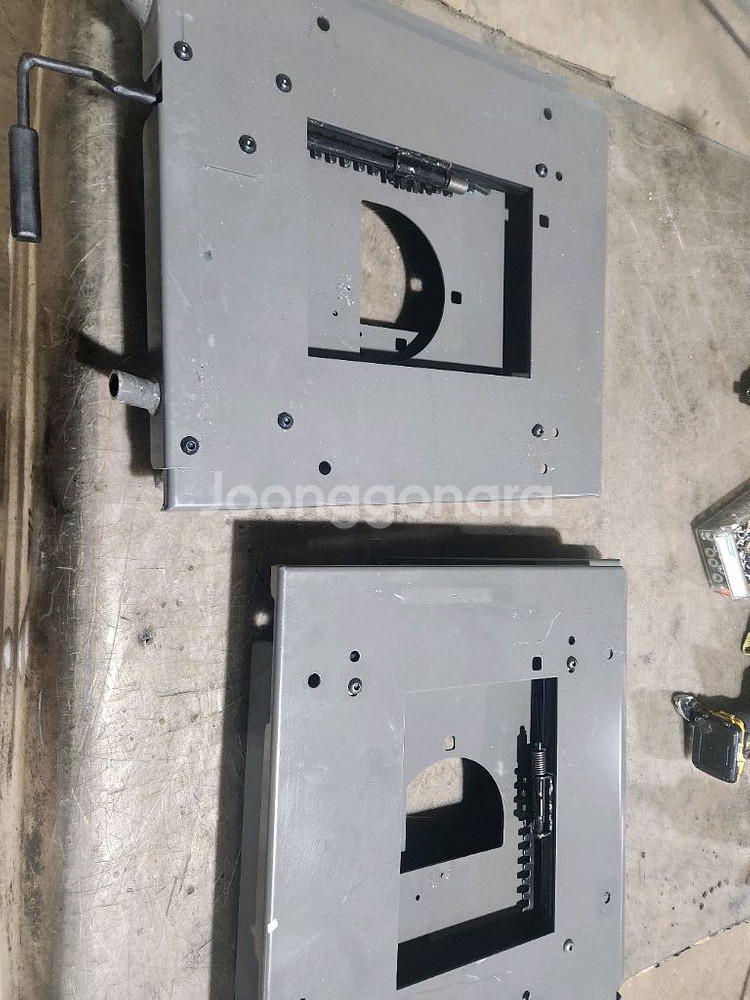 더뉴카니발올뉴카니발9인승2열좌우공간레일브라켓판매합니다--4