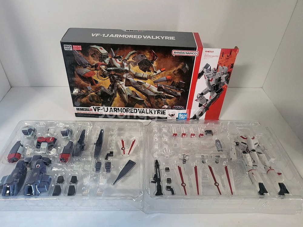 하이메탈r vf-1j 아머드 발킬리--1
