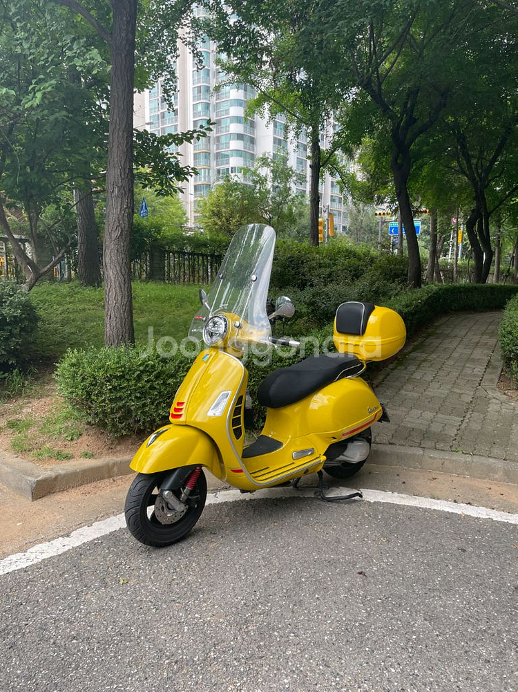 베스파 gts super sport 300--0