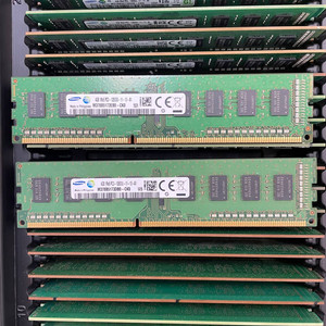삼성 4GB DDR3-12800 램