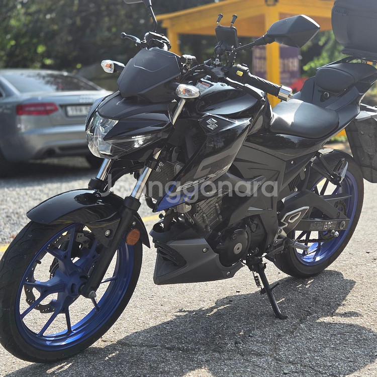 21년식 GSX-S125 짧은키로수 저렴하게 판매합니다--0