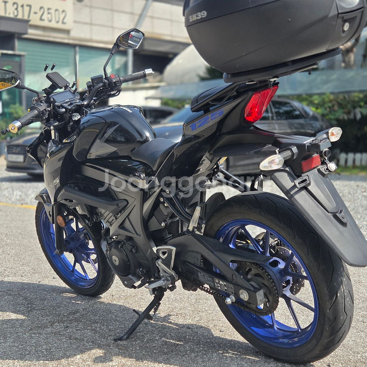 21년식 GSX-S125 짧은키로수 저렴하게 판매합니다--2