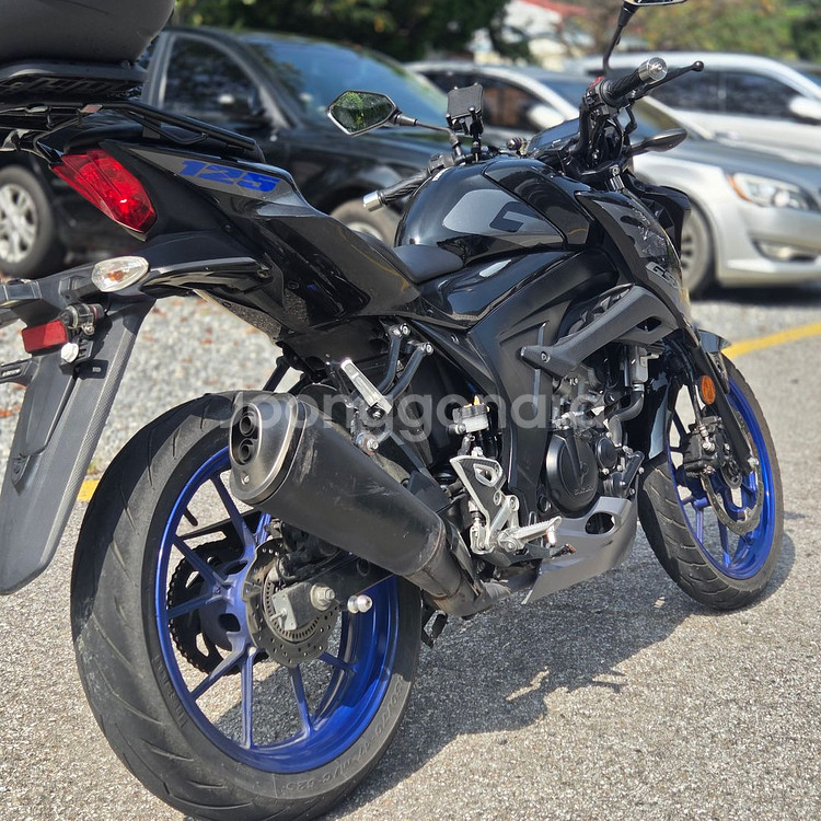 21년식 GSX-S125 짧은키로수 저렴하게 판매합니다--4