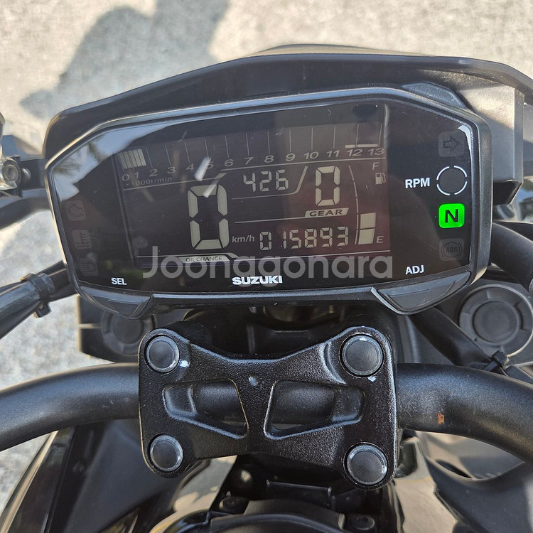 21년식 GSX-S125 짧은키로수 저렴하게 판매합니다--9