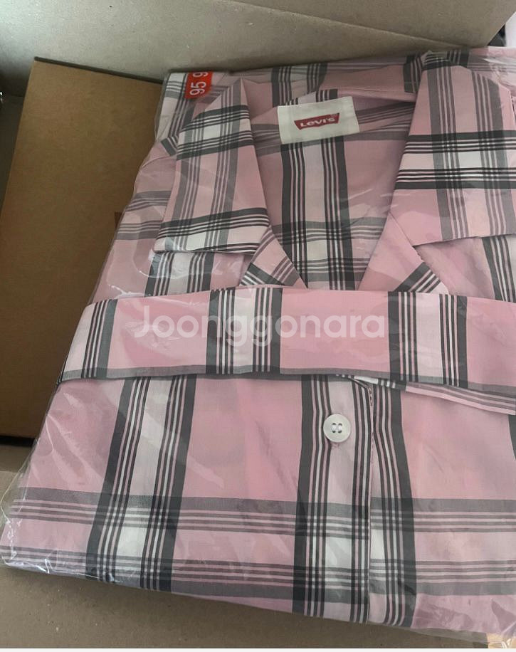 리바이스 핑크 타탄체크 파자마 판매합니다(로브/원피스)--3