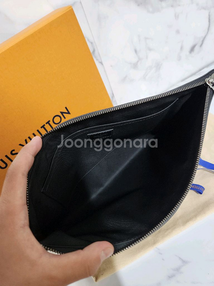 루이비통 포쉐트 이클립스 클러치--3