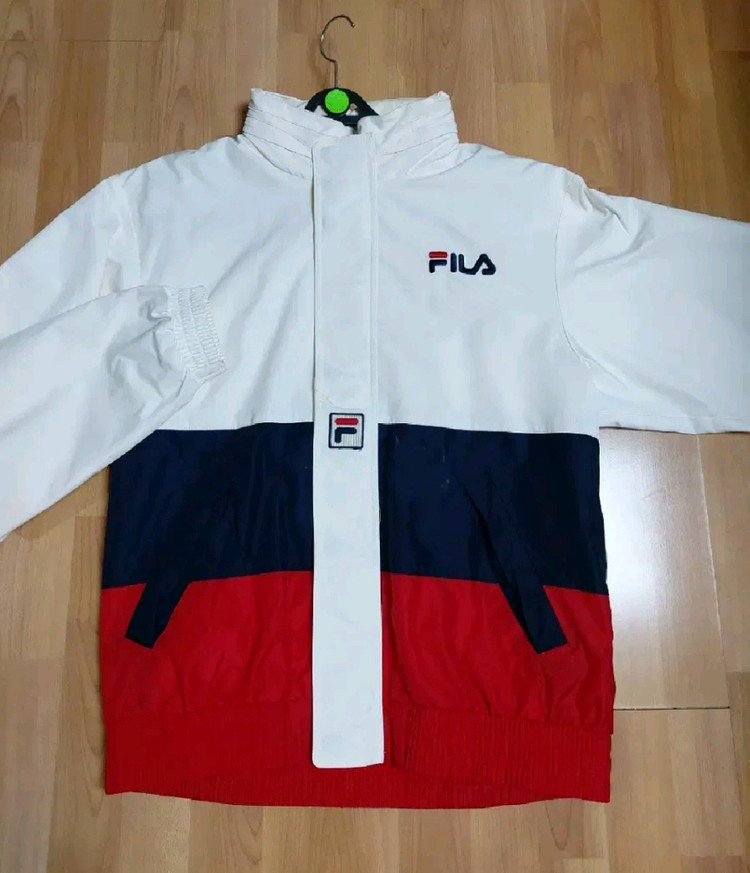 필라휠라 트레이닝집업점퍼 95사이즈남여공용--1