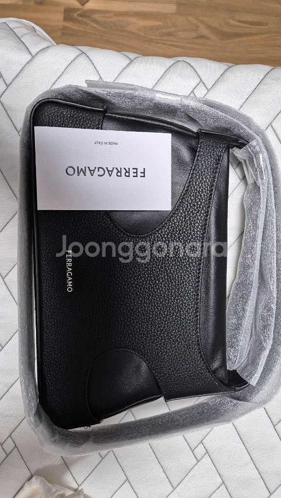 페라가모 컷아웃 크로스백/페레가모 가방/크로스백--4