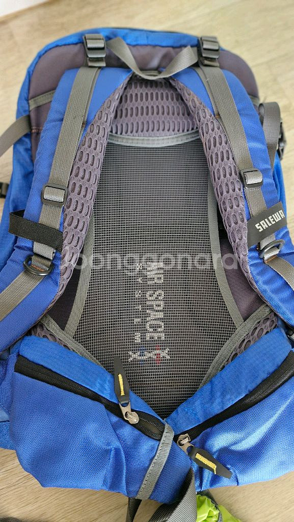살레와 제논 등산배낭 30L--1