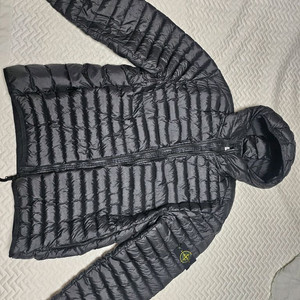 스톤아일랜드 경량패딩 23ss XL 판매함다(L교환가능