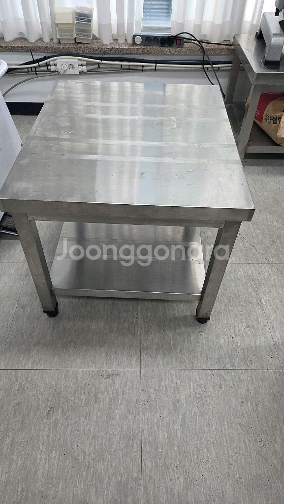 낮은 작업대 팝니다--1