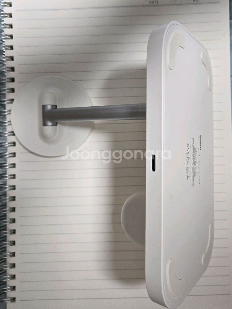 라온 애플용 고속 맥세이프 무선충전기 팝니다.--2