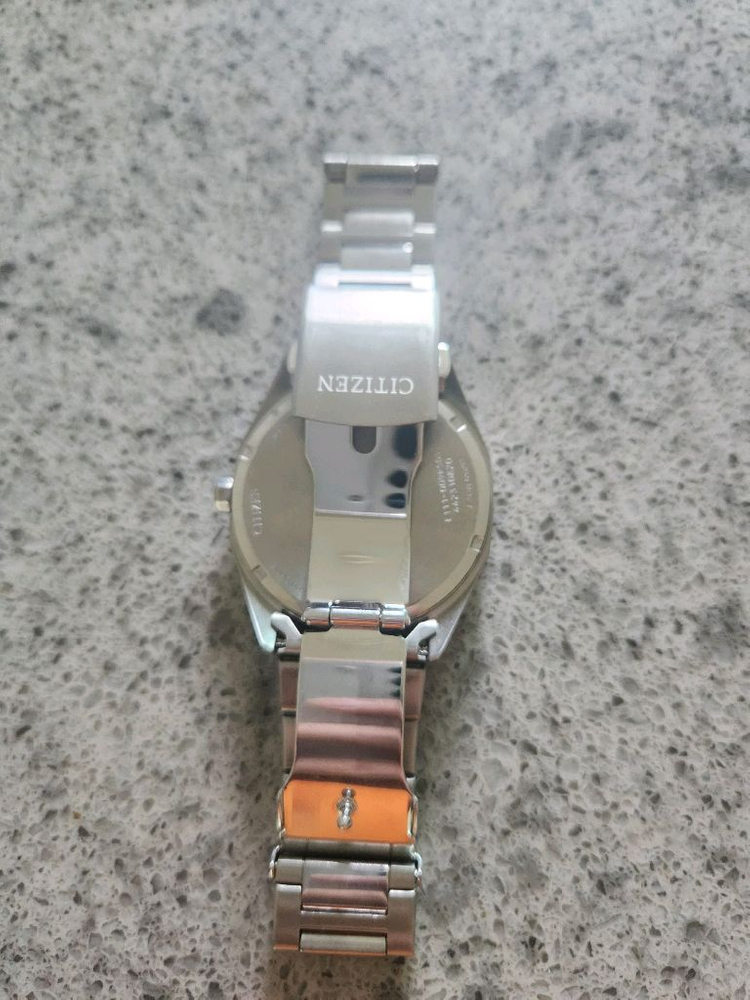 시티즌 에코드라이브 bm7630-80e 검판 쿼츠 시계 이미지