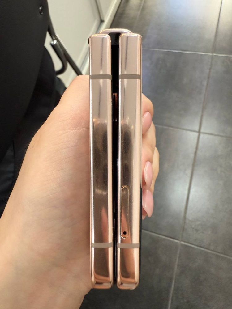 A급)갤럭시Z플립4 256GB 골드 1071--6