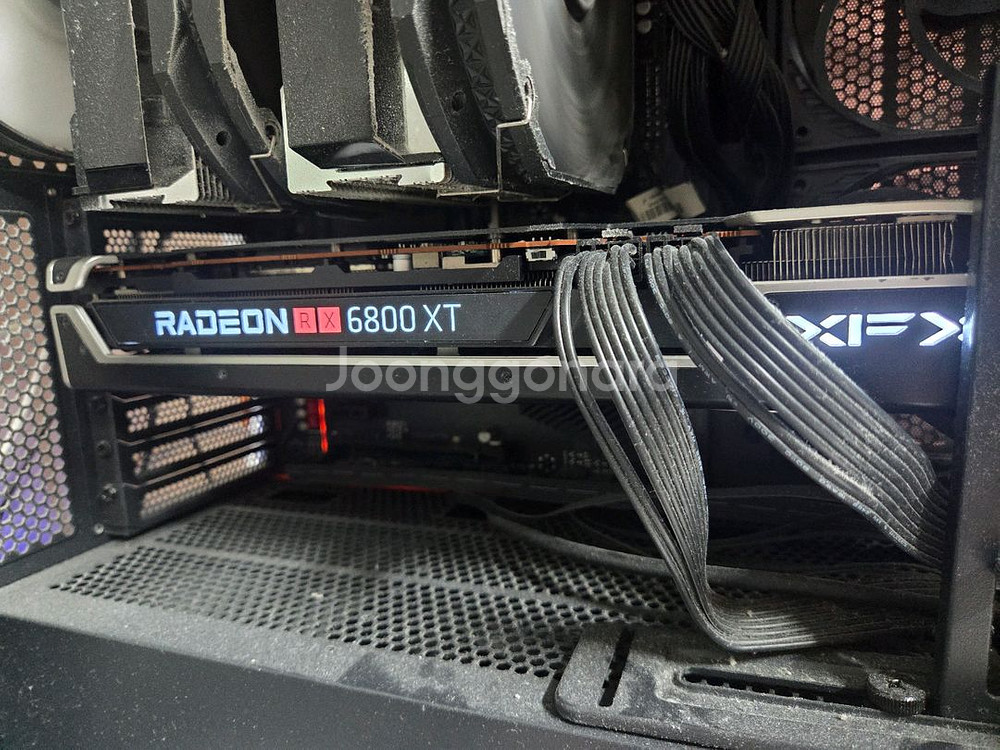 xfx 6800xt 제품 판매합니다.--0