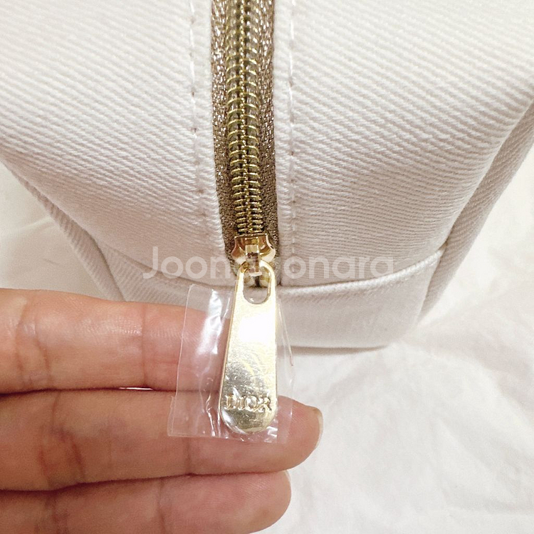 디올 뷰티 파우치--3