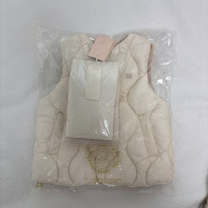 밍크뮤 조끼패딩(목도리포함)