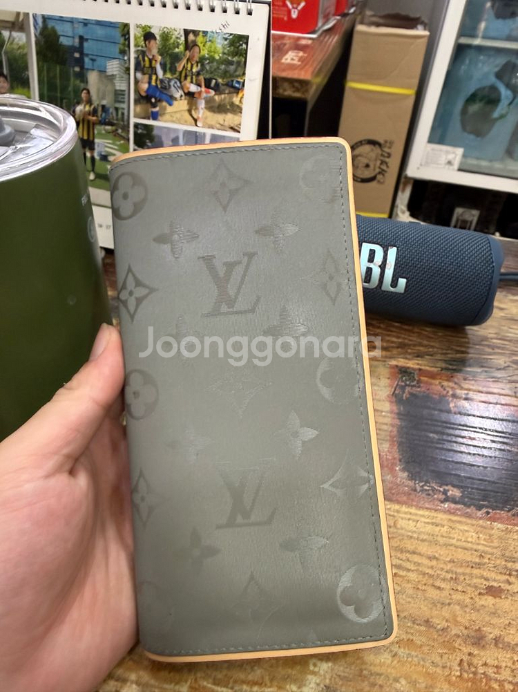 루이비통 킴존스 장지갑--0