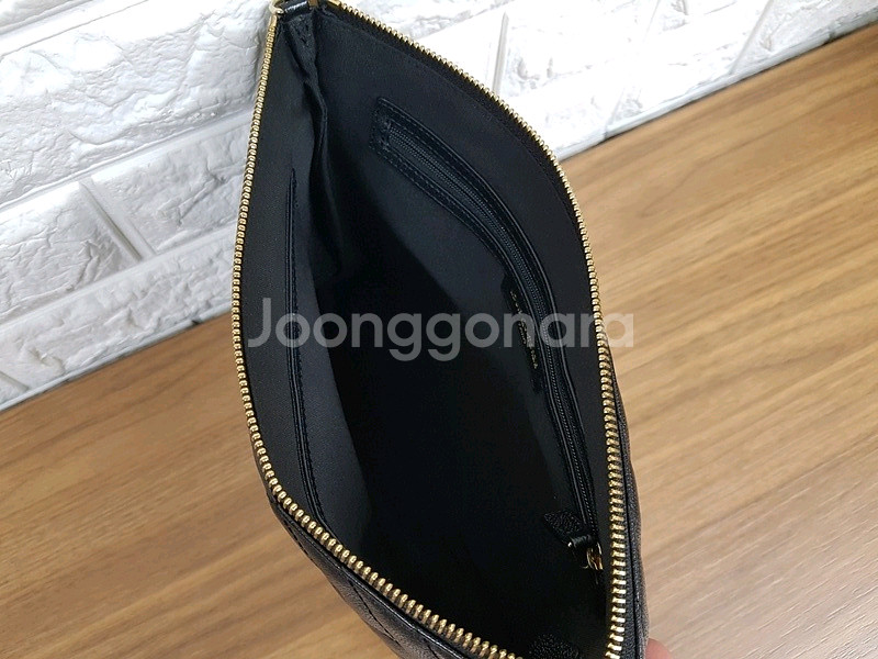 루이까또즈 여성 클러치백 (퀄팅 가죽)--4