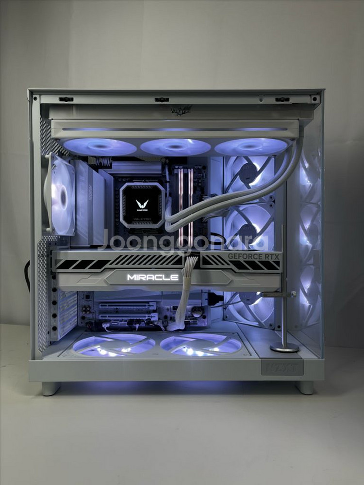 9800X3D/5070Ti NZXT 화이트 완/반본체--1