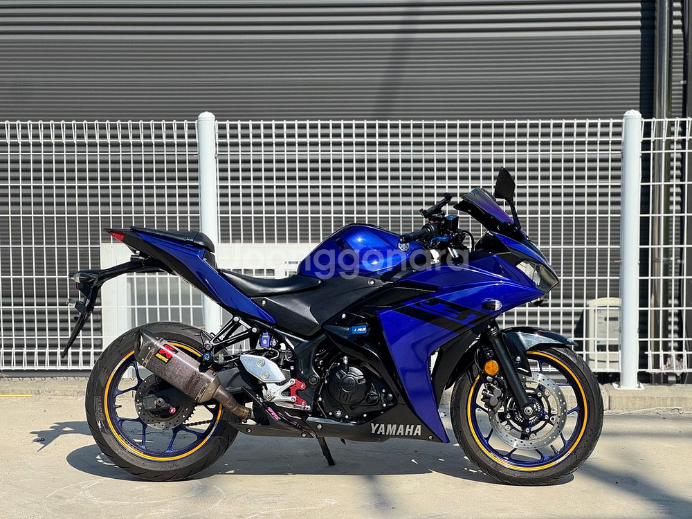 r3 17년식 3만키로 아크라머플러 앞뒤블박 판매중--1