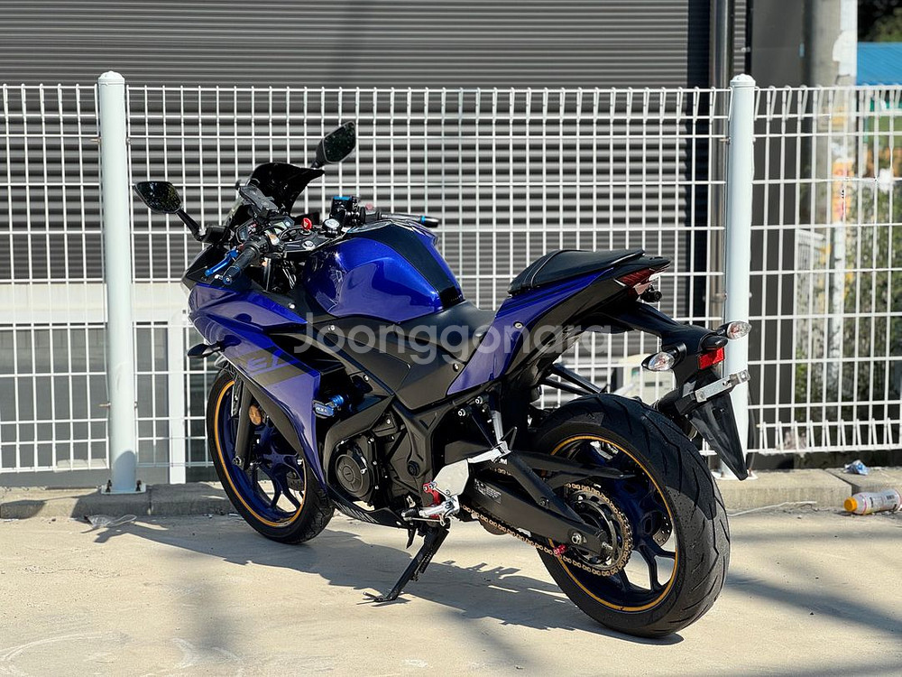 r3 17년식 3만키로 아크라머플러 앞뒤블박 판매중--4