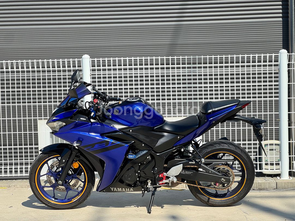 r3 17년식 3만키로 아크라머플러 앞뒤블박 판매중--5