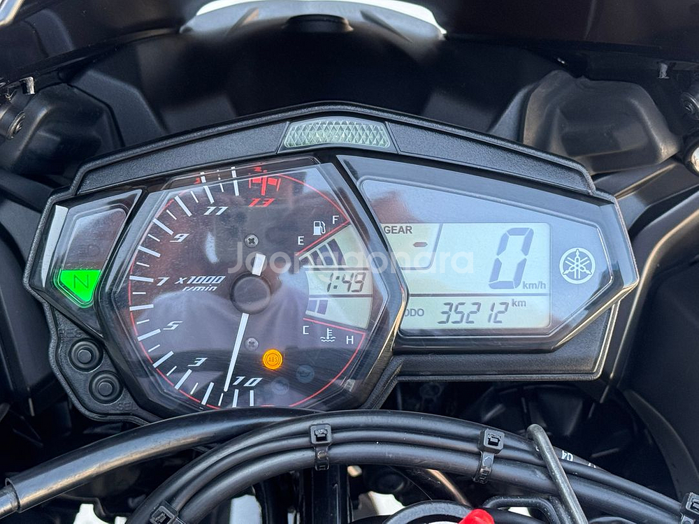 r3 17년식 3만키로 아크라머플러 앞뒤블박 판매중--8