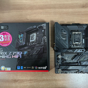ASUS ROG STRIX Z790-F GAMING W