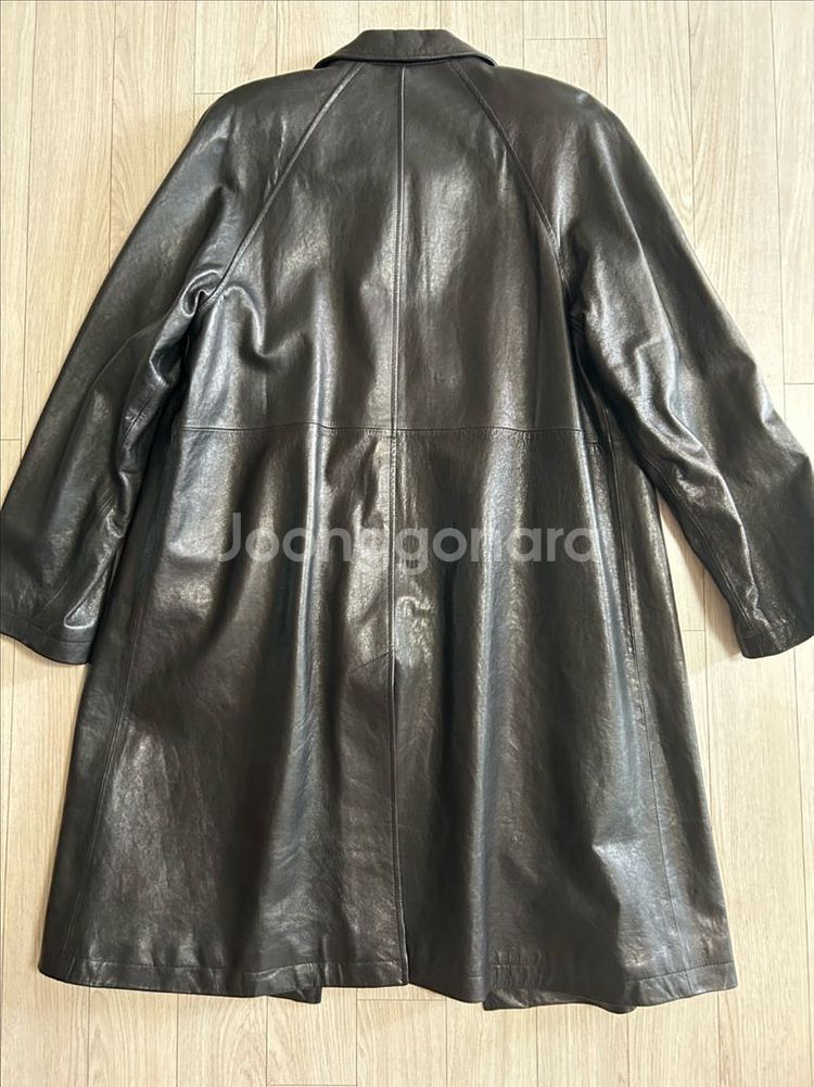 urbanic30 Signora Leather Coat--2