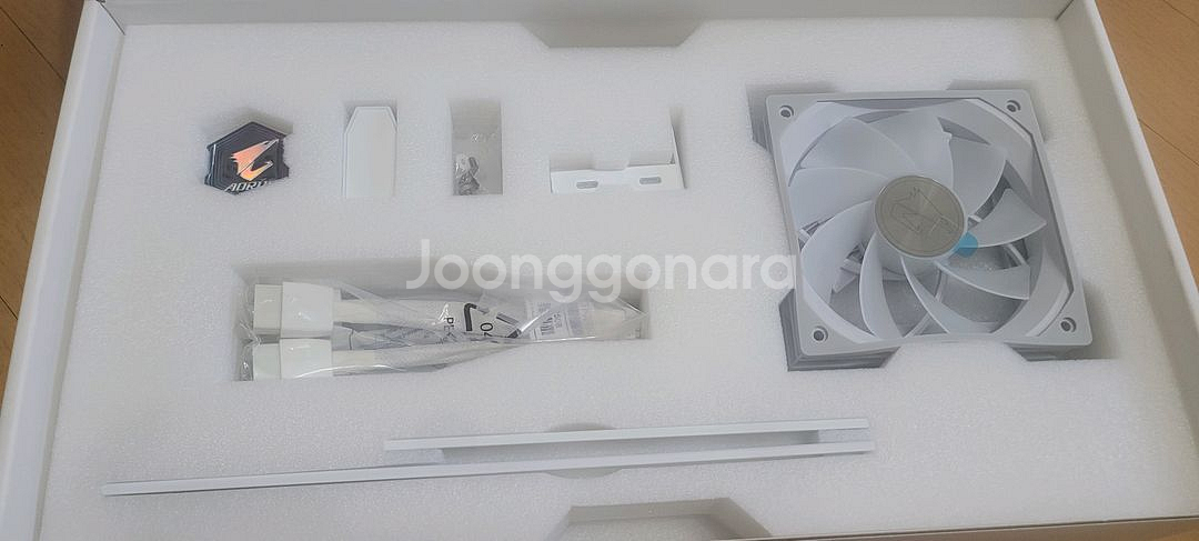 AORUS 지포스 RTX 5080 MASTER ICE--8