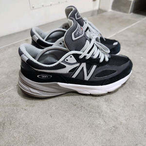 뉴발란스990v6, 아식스 젤님버스27
