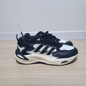 아디다스 클라이마웜 운동화 280
