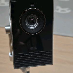 LG 시네빔 큐브 HU710P 판매합니다.
