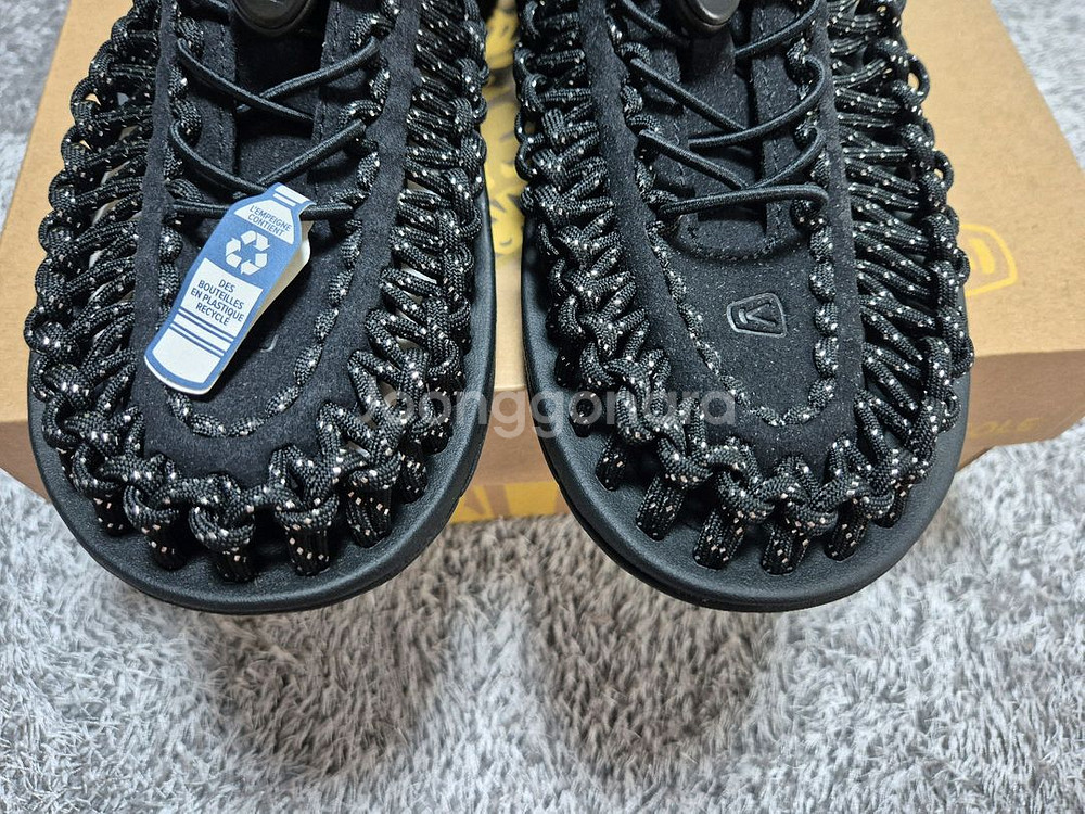 [새상품]KEEN 킨 유니크 샌들 270--7