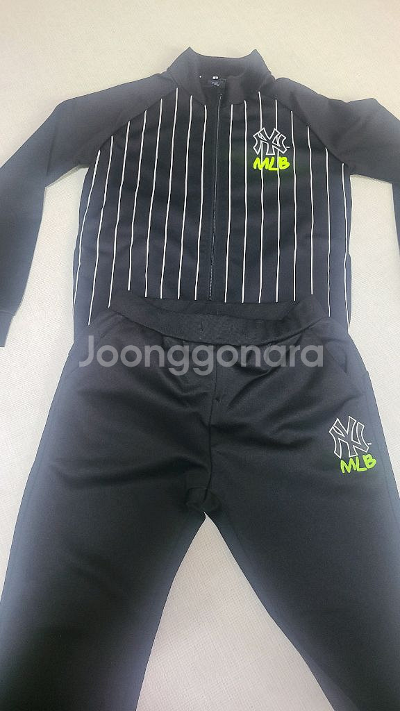 엠엘비 트레이닝세트 155사이즈입니다--0