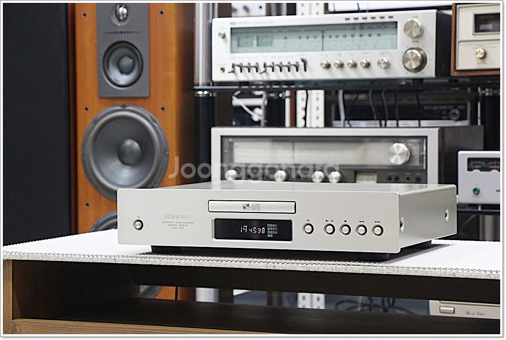 인켈(INKEL) 고급 CD플레이어 모델 CD-7R--1
