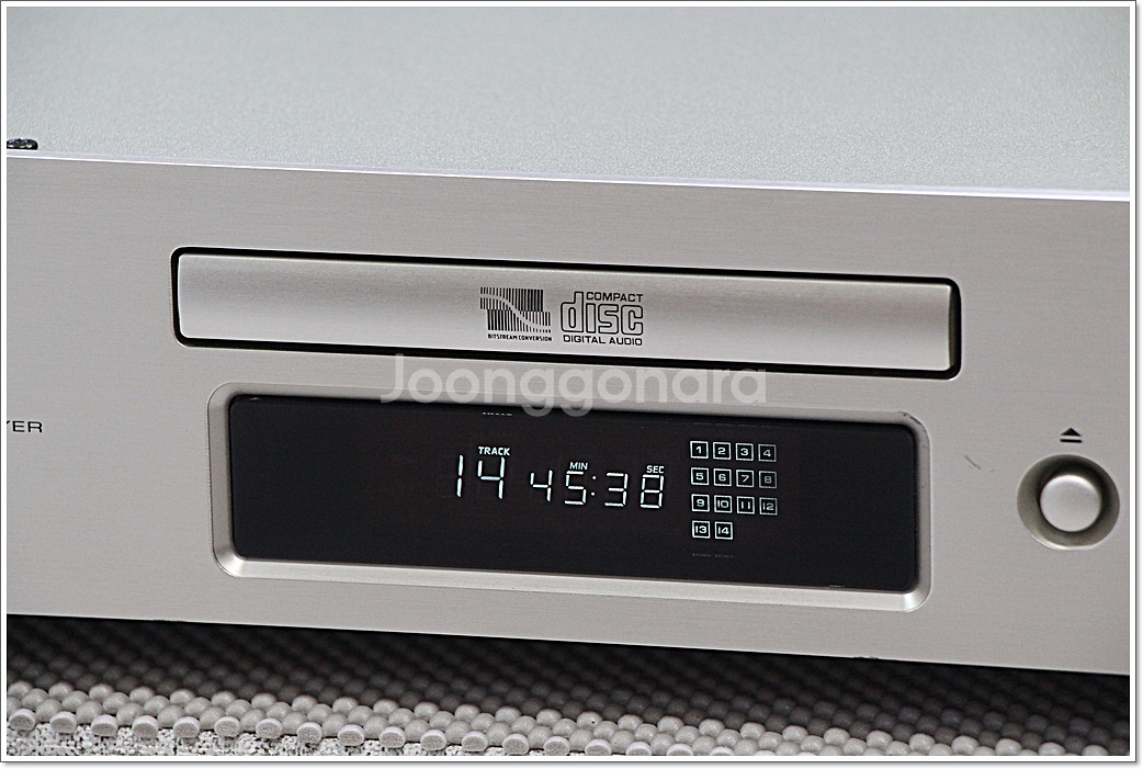 인켈(INKEL) 고급 CD플레이어 모델 CD-7R--3