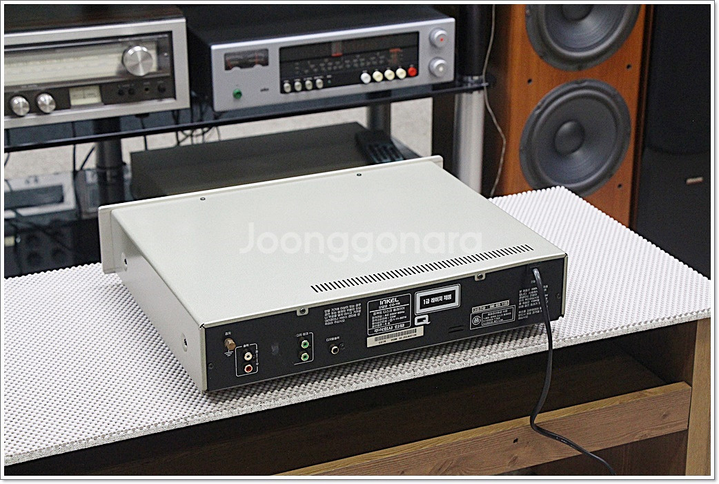 인켈(INKEL) 고급 CD플레이어 모델 CD-7R--7