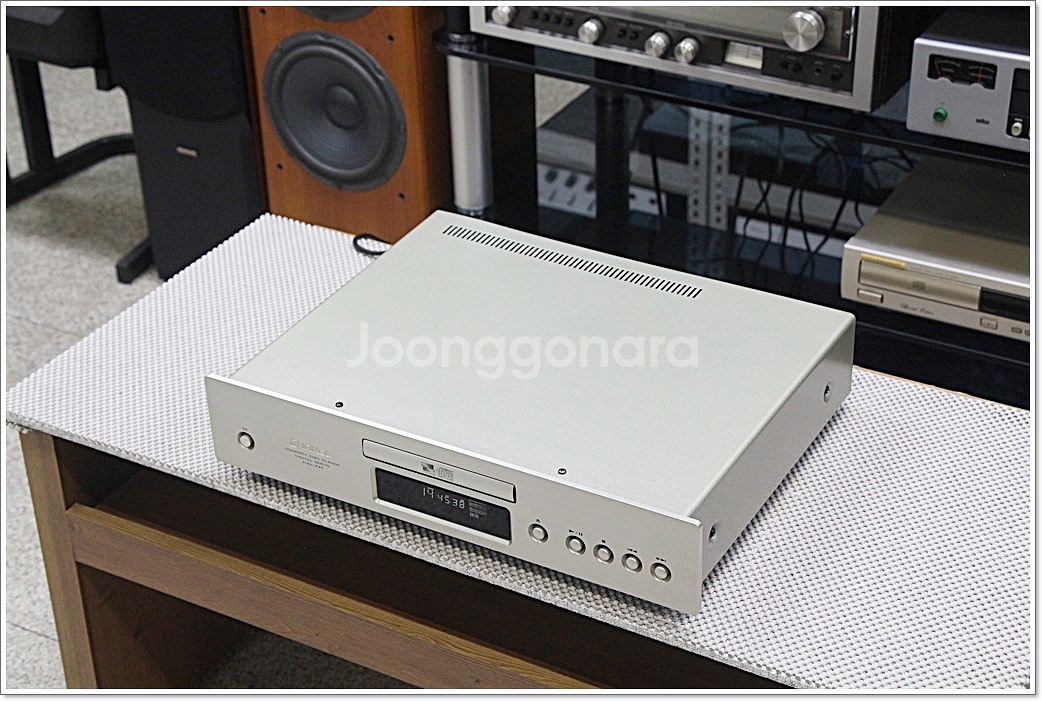 인켈(INKEL) 고급 CD플레이어 모델 CD-7R--6