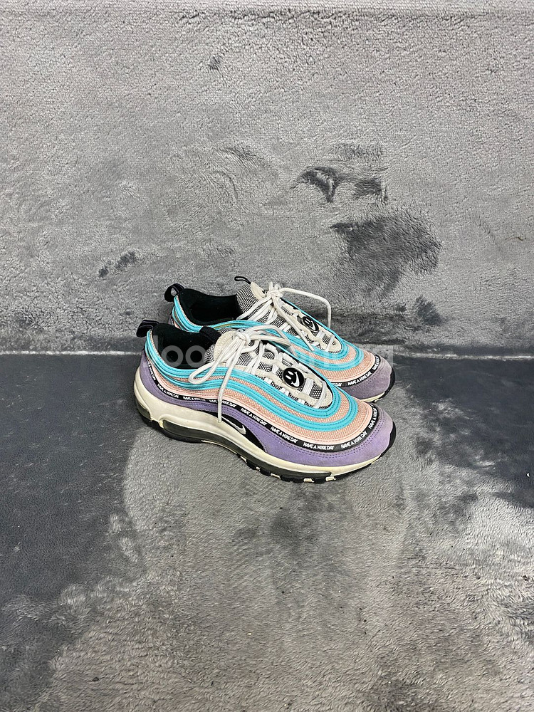 나이키 에어맥스 운동화 245--0