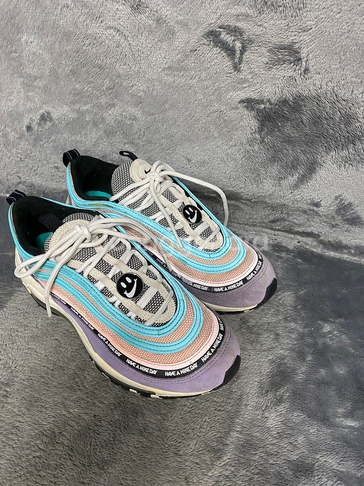 나이키 에어맥스 운동화 245--1