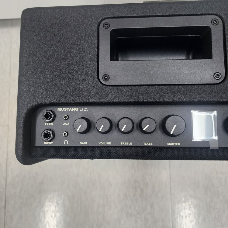 펜더 멀티이펙터 앰프 25와트 MUSTANG LT25--3