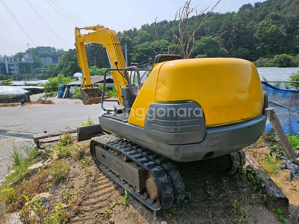 충남 공주 세종 천안 2톤 일제 미니굴삭기 코마츠020--5
